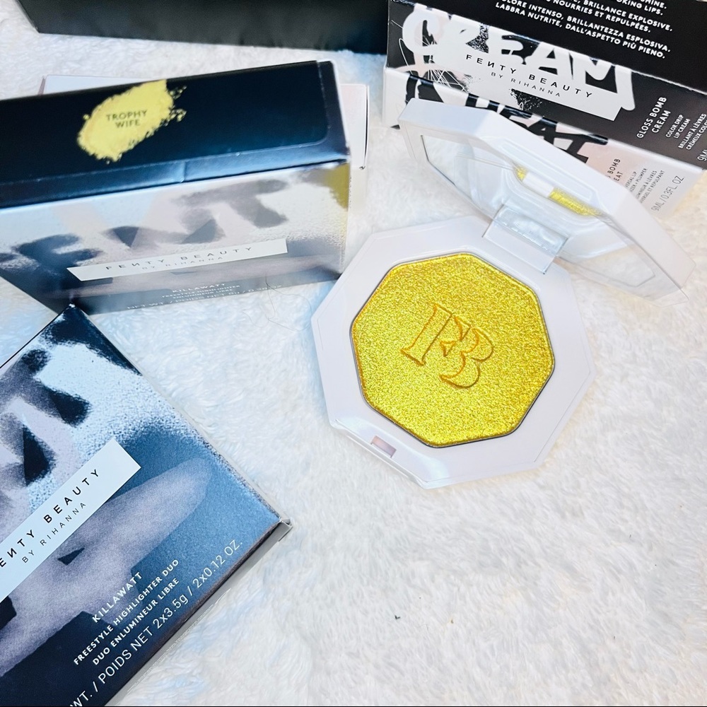 SOLD!!!! 🌹HOST PICK🌹✨FENTY BEAUTY LARGE BUNDLE ALL NIB✨ - Picture 11 of 16